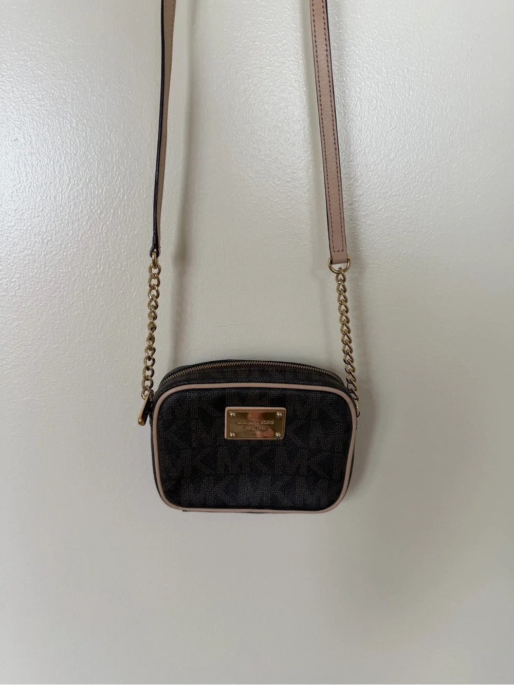 MICHAEL KORS Jet MK Logo Small Signature Camera Crossbody Bag Brown Gold Purse
